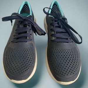 Crocs Sneakers Women’s Size 10